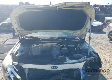 2015 Kia Cadenza Premium из США, поврежденный, VIN KNALN4D74F5195591